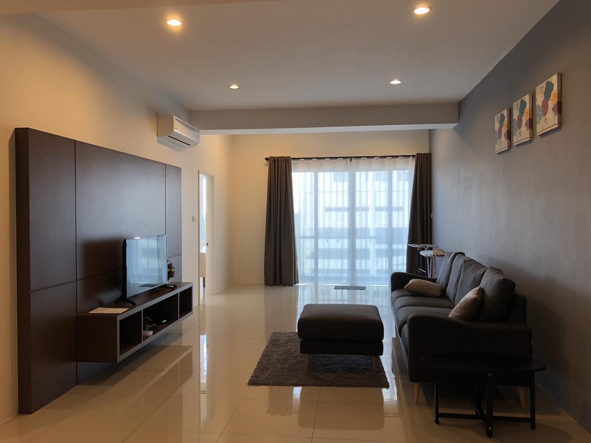 The Sea View Apartment Miri Waterfront Extérieur photo